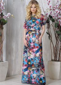 długa sukienka z kwiatowym nadrukiem 18