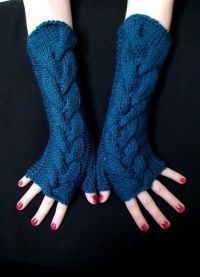 дугих плетених рукавица без прстију 9