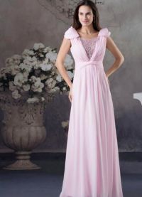 Długa różowa sukienka 6