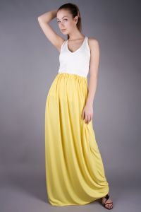 Długa żółta spódnica 1
