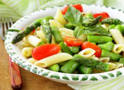lahodné saláty z jednoduchých potravin
