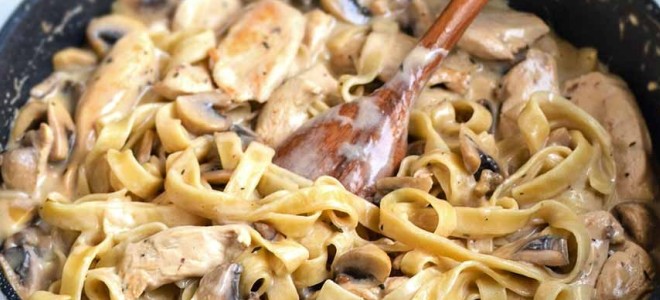 kako kuhati tjesteninu s gljivama i piletinom
