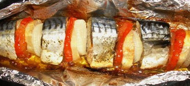 makrela zapiekana z warzywami w folii