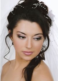 Makeup na svatbu pro brunety 2