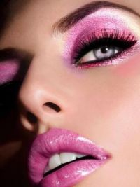 Make-up v slogu Barbie 9