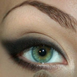 Jak si vyrobit Makeup Megan Fox Krok za krokem 6