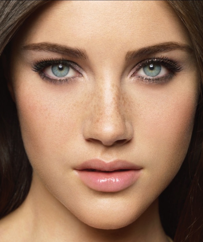 Lehký make-up pro modré oči 1
