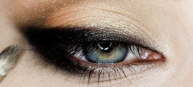 Step-by-step make-up pro modré oči 5