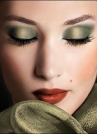 denní make - up pro zelené oči 8