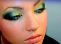 Make-up v odstínech zelené 1
