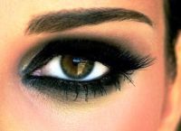 Smokey Eyes makeup pro zelené oči 7