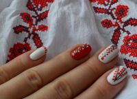 Manicure w stylu ukraińskim 4