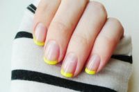 żółta sukienka manicure 7
