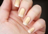 biały manicure z gold4