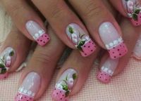 manicure z kwiatami4