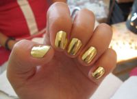 manicure ze złotem 10