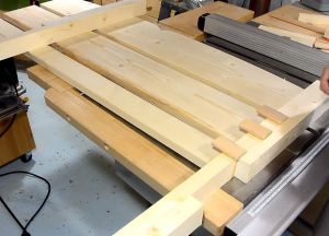 výroba dřevěného nábytku19