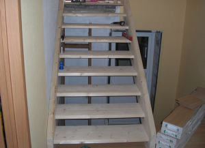 Izrada drvenih stepenica na drugi kat12