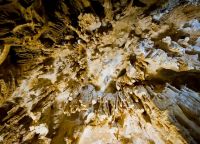 marmurowa jaskinia na Krymie 7