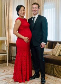 Марк Цукерберг и беременная Присцилла Чан