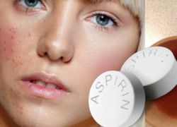 czyszczenie twarzy za pomocą aspiryny i miodu