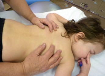 Masaža s bronhitikom kod djece2