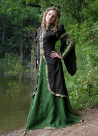 sukienki średniowieczne5