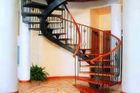 metalowe spiralne schody2