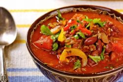 Meksikanska juha z fižolom in koruzo
