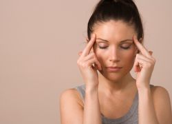 jak usunąć migrenowy ból głowy