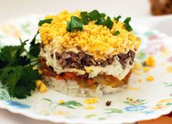салатна рецепта за мимоза със сардина и ориз