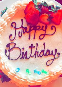 Торт по случаю Дня рождения