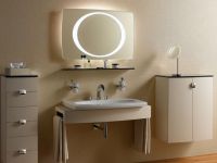 Огледало със светлина в банята 3