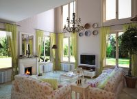 Moderní vnitřní obývací pokoj ve světlých barvách2