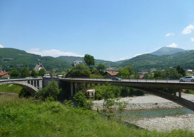 Автомобильный мост в Мойковаце