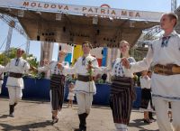 Молдавски народни костим 1