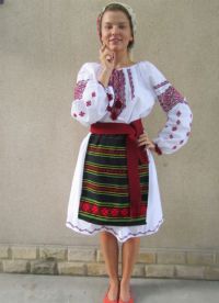 Mołdawski strój ludowy 6