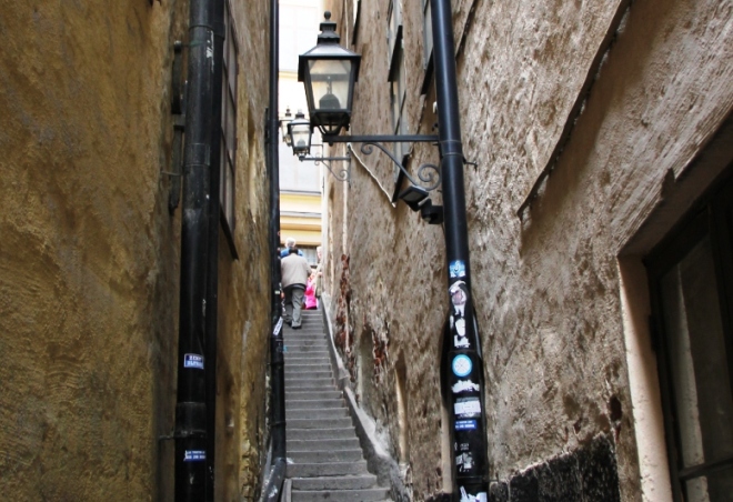 Лестница в переулке