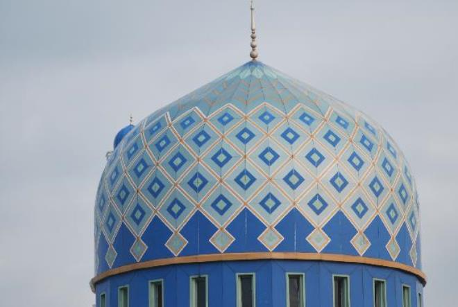 Главный купол плывущей мечети