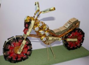 Motocikl od slatkiša - majstor17
