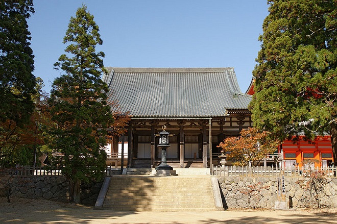 Главный зал горы Коя-сан