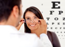 избор на мултифокални контактни лещи