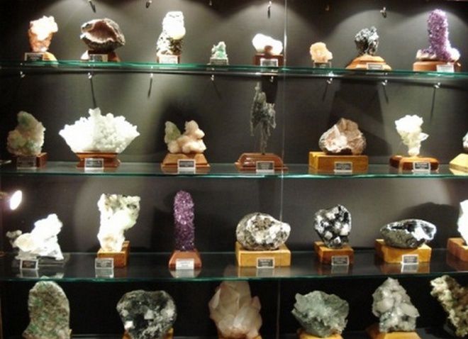В музее минералогии представлены уникальные экспонаты