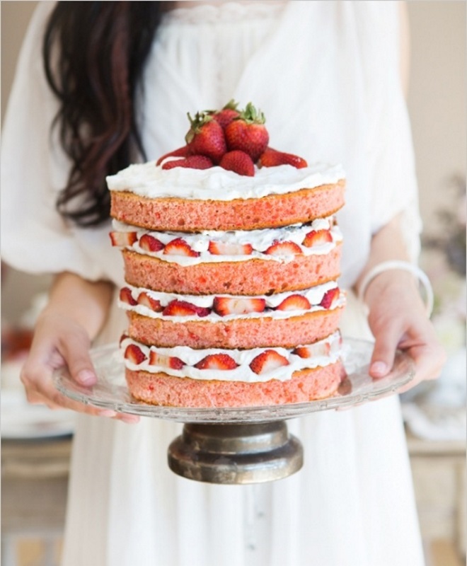 Голата сватбена торта