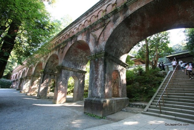 Старинный акведук