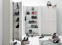 Тънък шкаф за обувки в коридора4