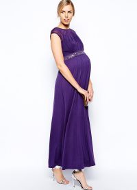 Nové šaty pro těhotné ženy9