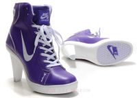 buty Nike z obcasami 9