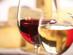 Може ли трудница пити безалкохолно вино