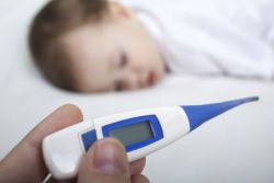 бебетата имат ниска температура
